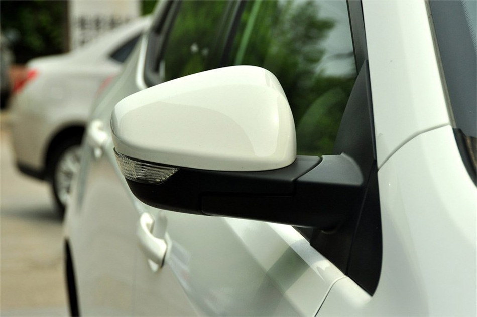 MG5 2012款 1.5L AT 领航版 细节