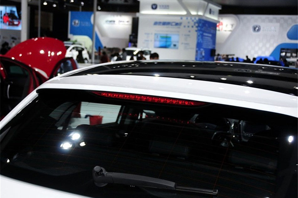 2014款MG5 1.5T自动旗舰型