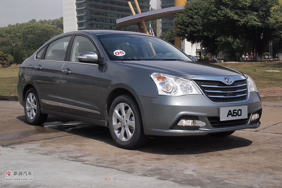 东风风神A60外观