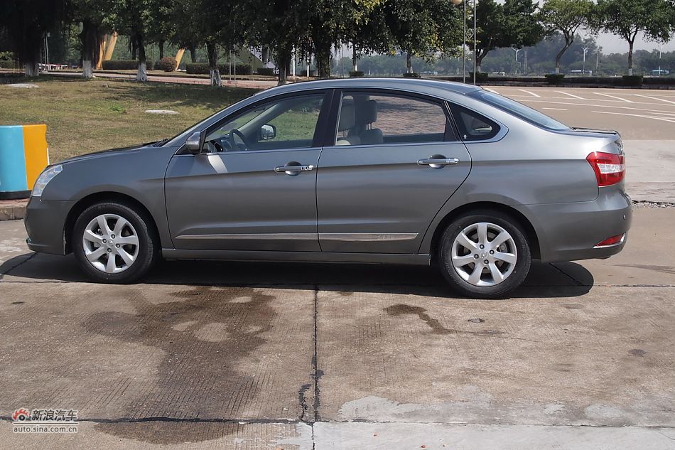 东风风神A60外观