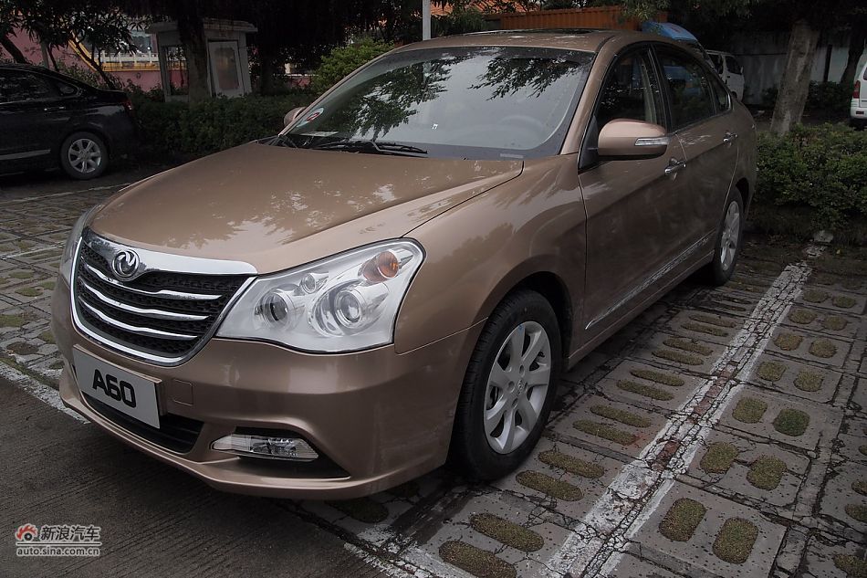 东风风神A60外观