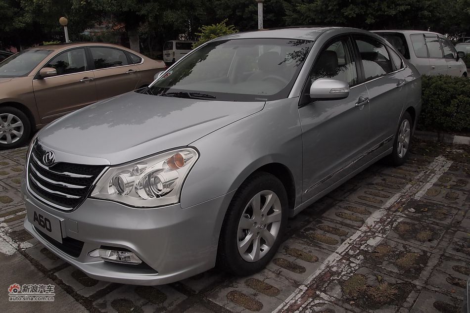 东风风神A60外观