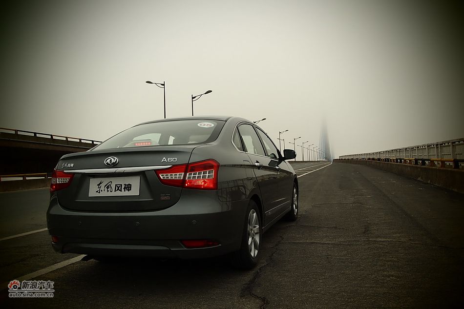 东风风神A60外观