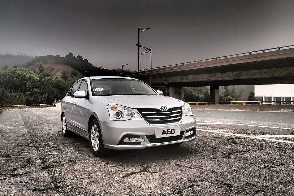 东风风神A60外观