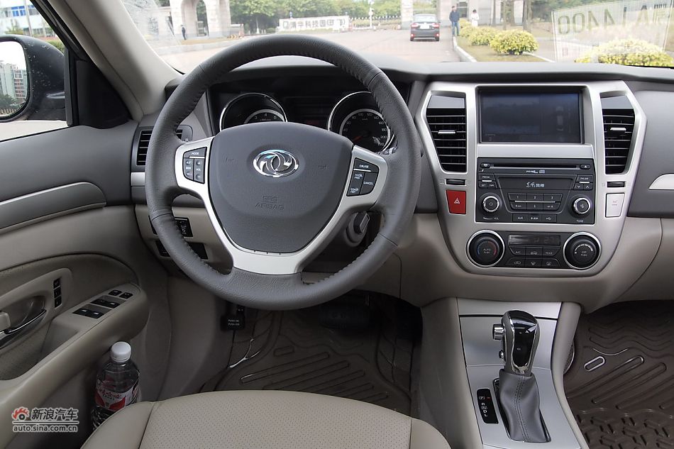东风风神A60内饰