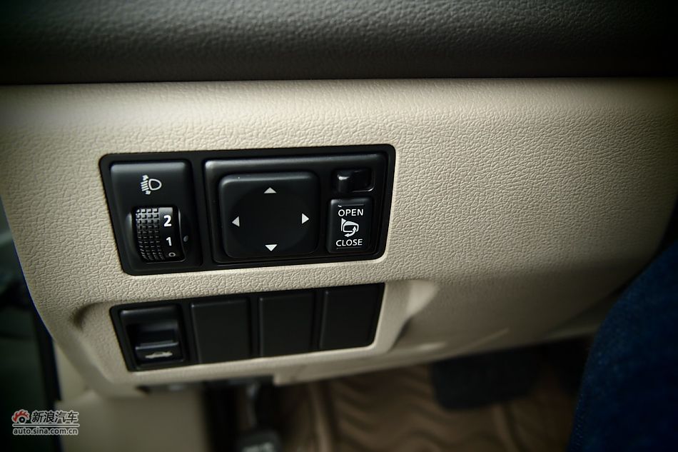 东风风神A60内饰