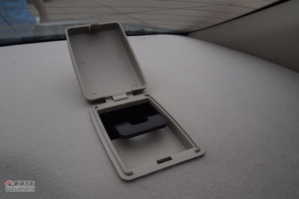 东风风神A60座椅空间