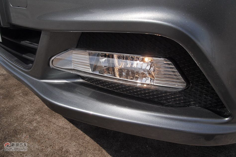 东风风神A60外观细节