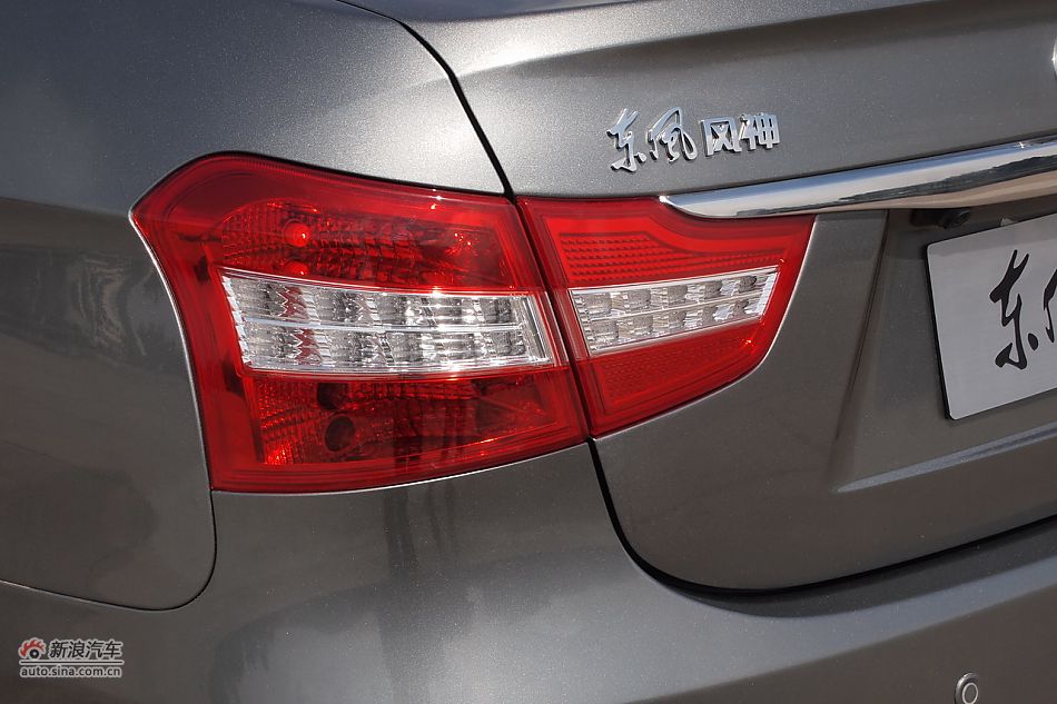 东风风神A60外观细节