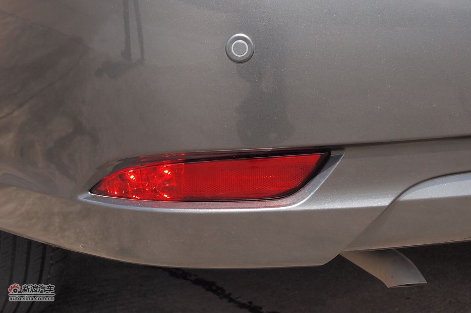 东风风神A60外观细节