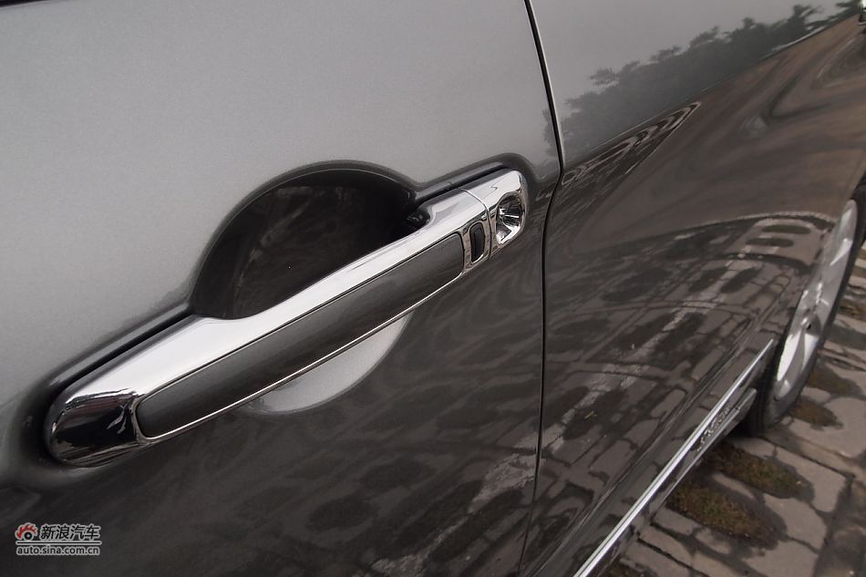 东风风神A60外观细节