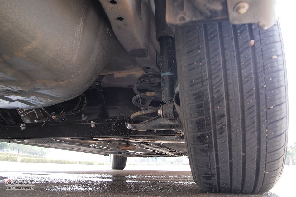 东风风神A60底盘