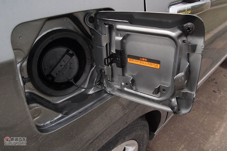 东风风神A60油箱盖