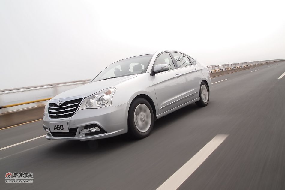 东风风神A60试车