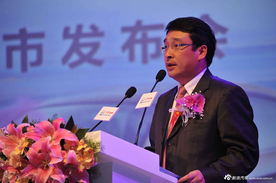 东风汽车公司副总经理、东风乘用车公司总经理刘卫东致辞