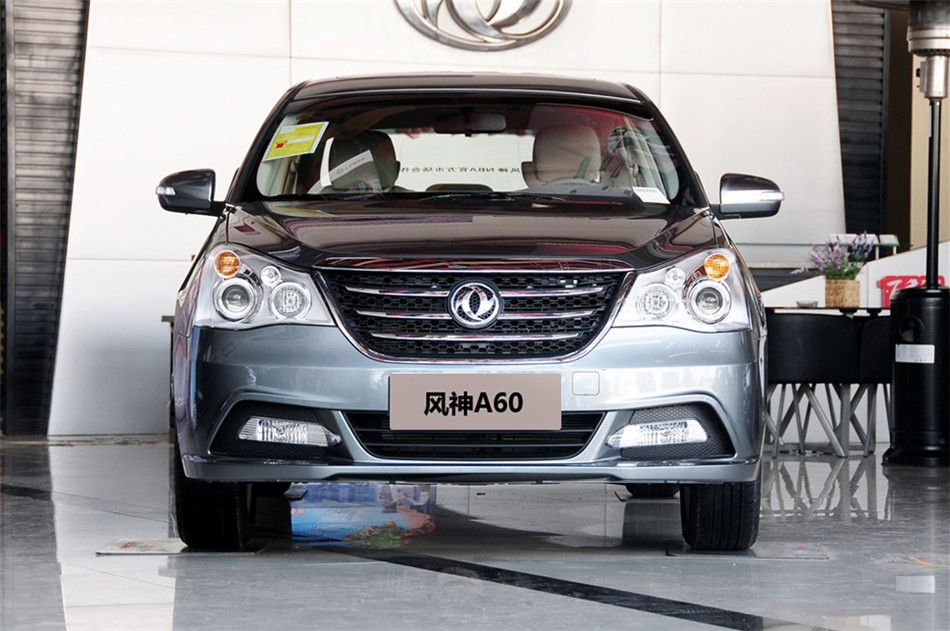 2012款东风风神A60 2.0L CVT尊贵型