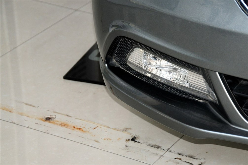 2012款东风风神A60 2.0L CVT尊贵型