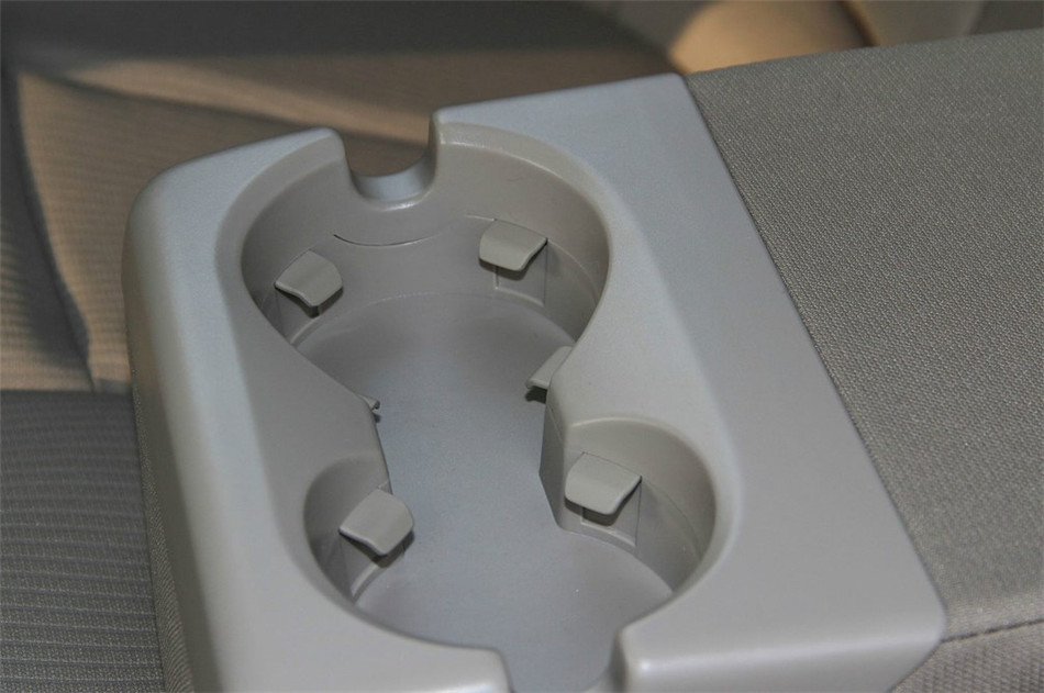 2014款 1.6L MT 豪华型