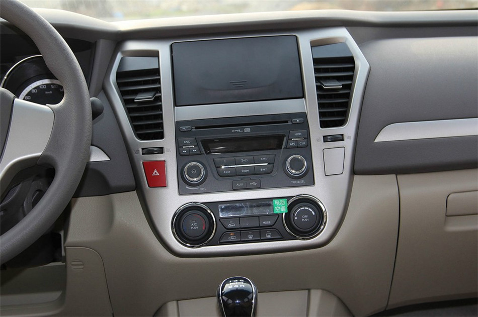 2014款 1.6L MT 豪华型