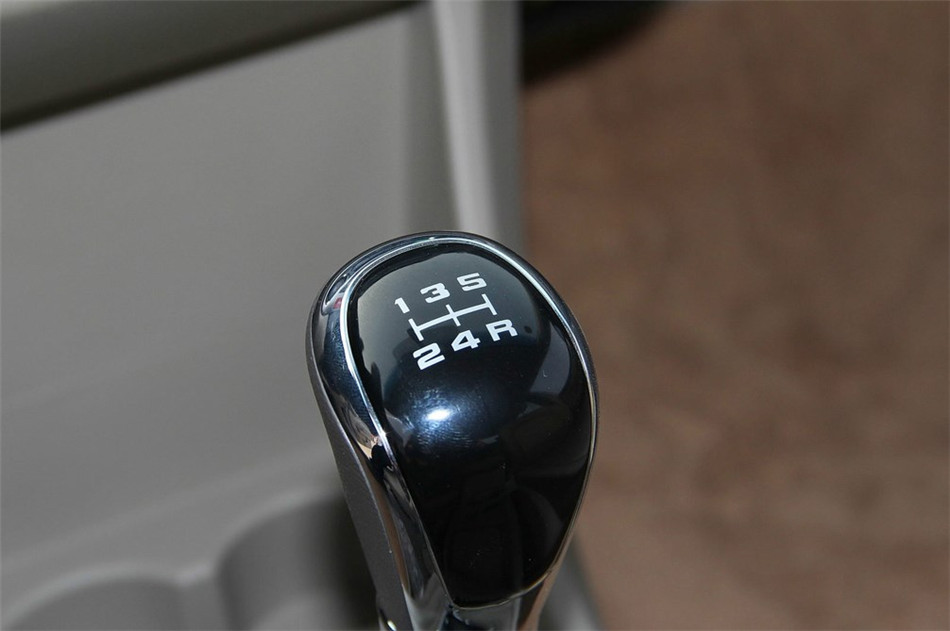 2014款 1.6L MT 豪华型