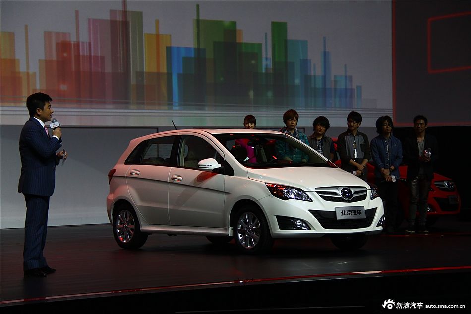 北京汽车E系列上市现场图