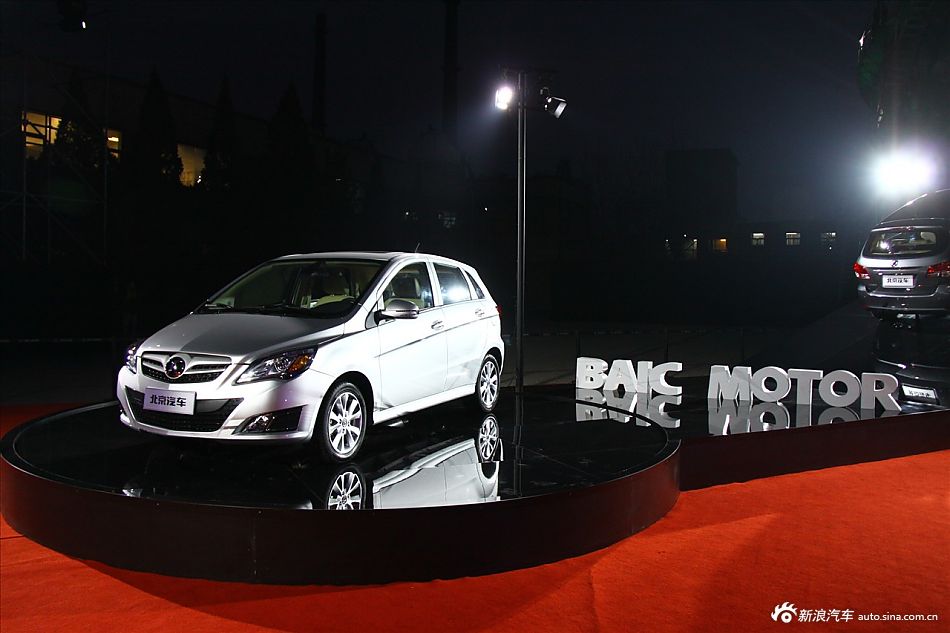 北京汽车E系列上市现场图