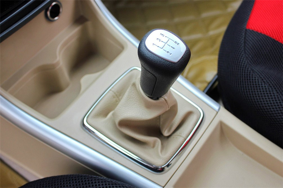 2013款北京汽车E系列1.3L手动乐天版三厢