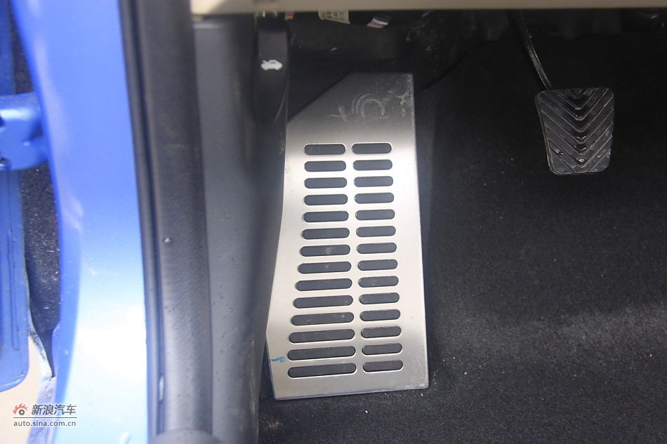 长安逸动1.6L手动挡