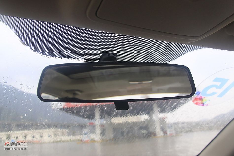 长安逸动1.6L手动挡