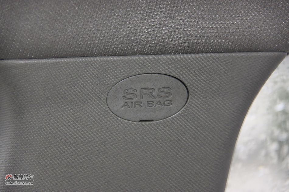 长安逸动1.6L手动挡