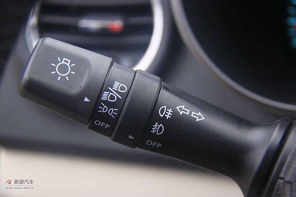 长安逸动1.6L手动挡