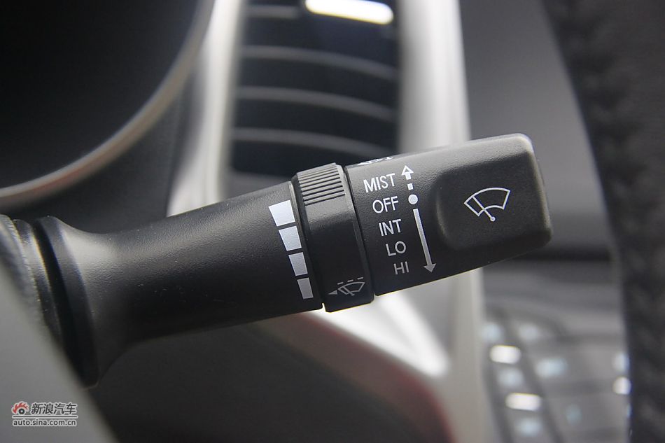 长安逸动1.6L手动挡