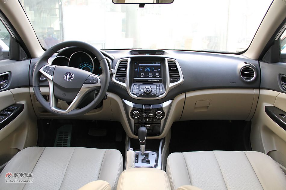 长安逸动到店实拍