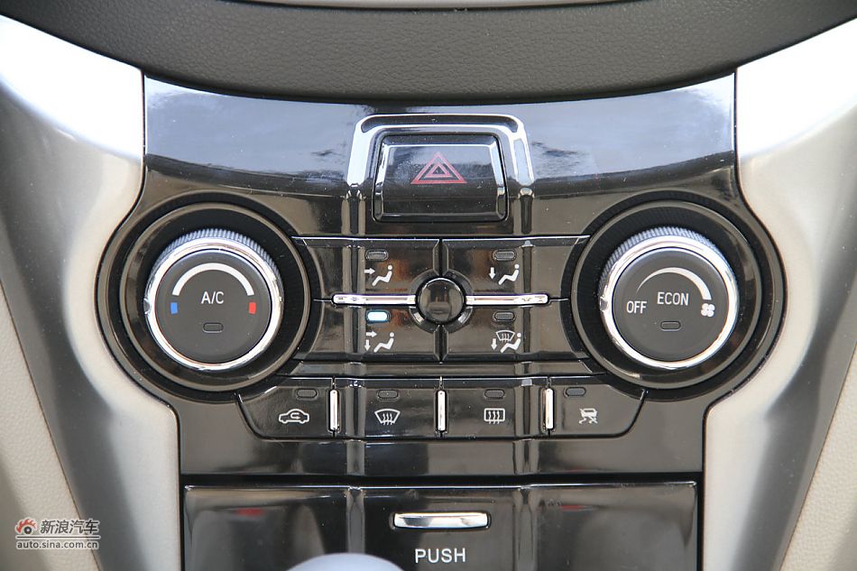 长安逸动到店实拍