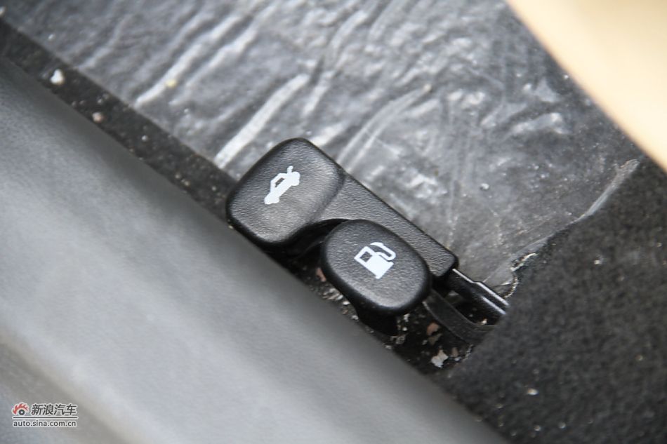 长安逸动到店实拍