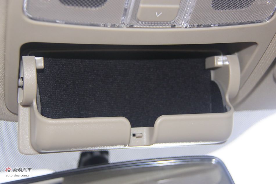 长安逸动1.6L手动挡