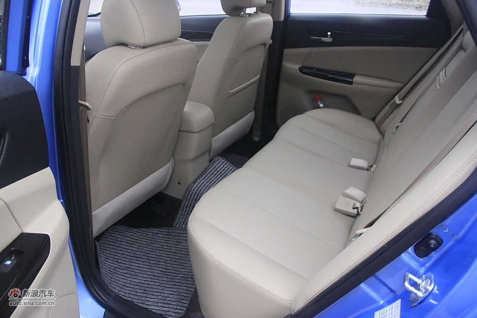 长安逸动1.6L手动挡