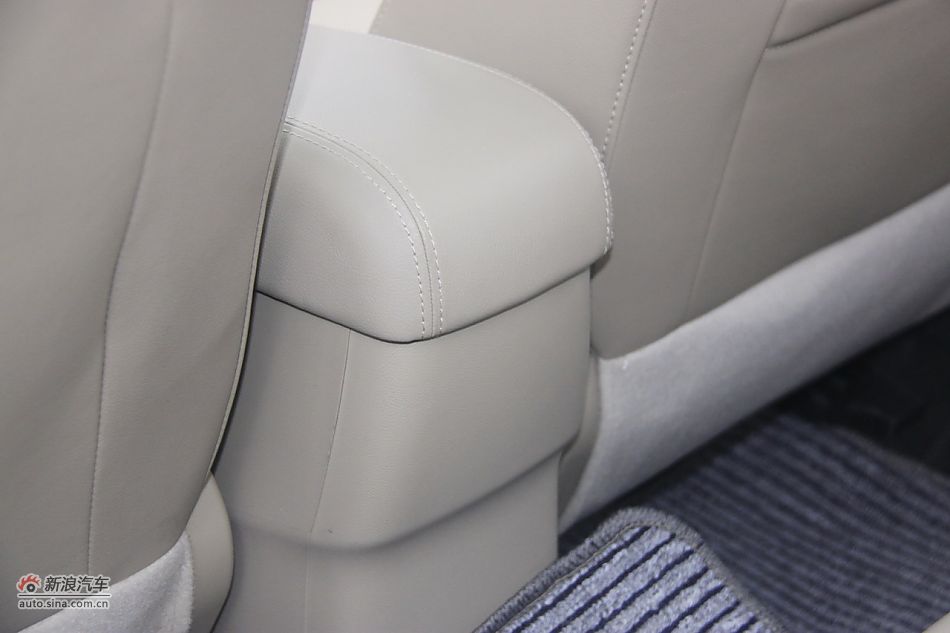 长安逸动1.6L手动挡