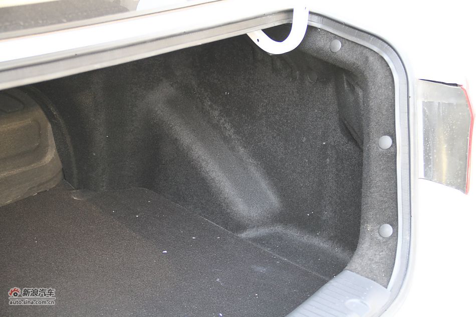 长安逸动到店实拍