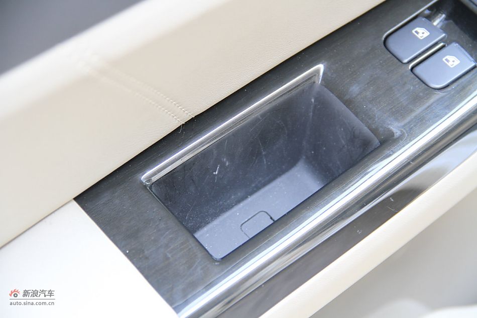 长安逸动到店实拍