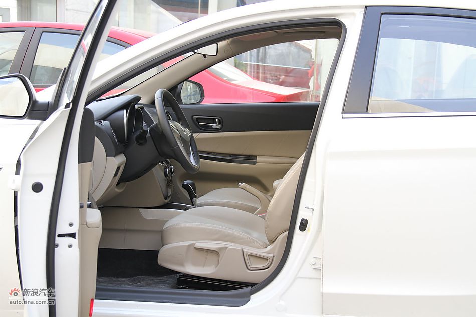 长安逸动到店实拍