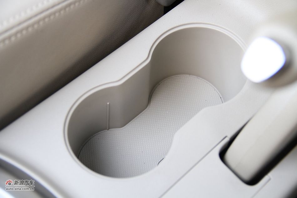 长安逸动到店实拍