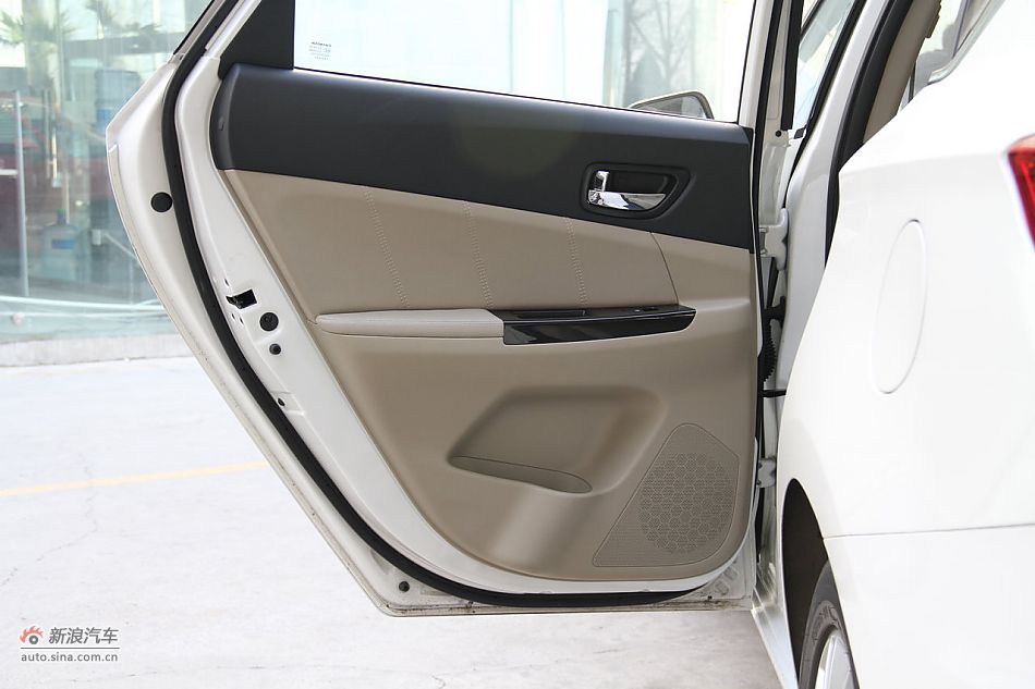 长安逸动到店实拍