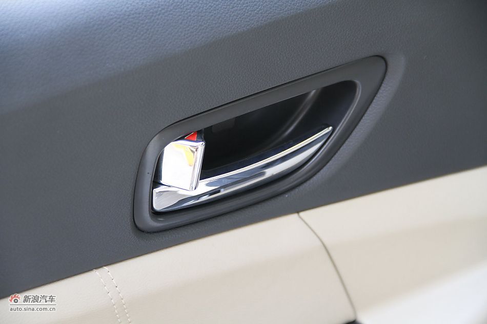 长安逸动到店实拍