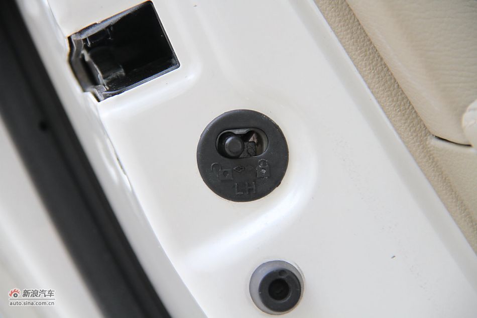 长安逸动到店实拍