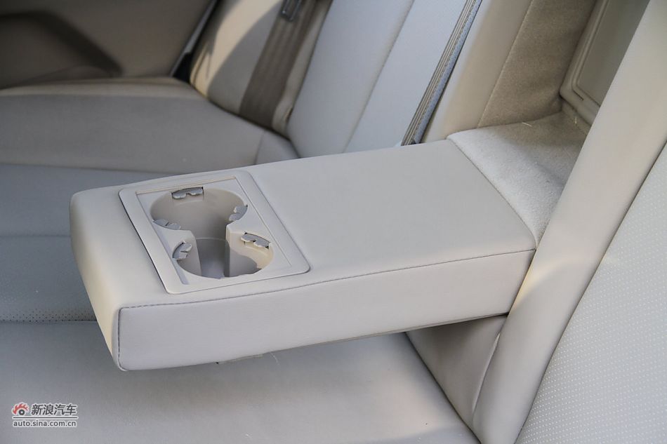 长安逸动到店实拍