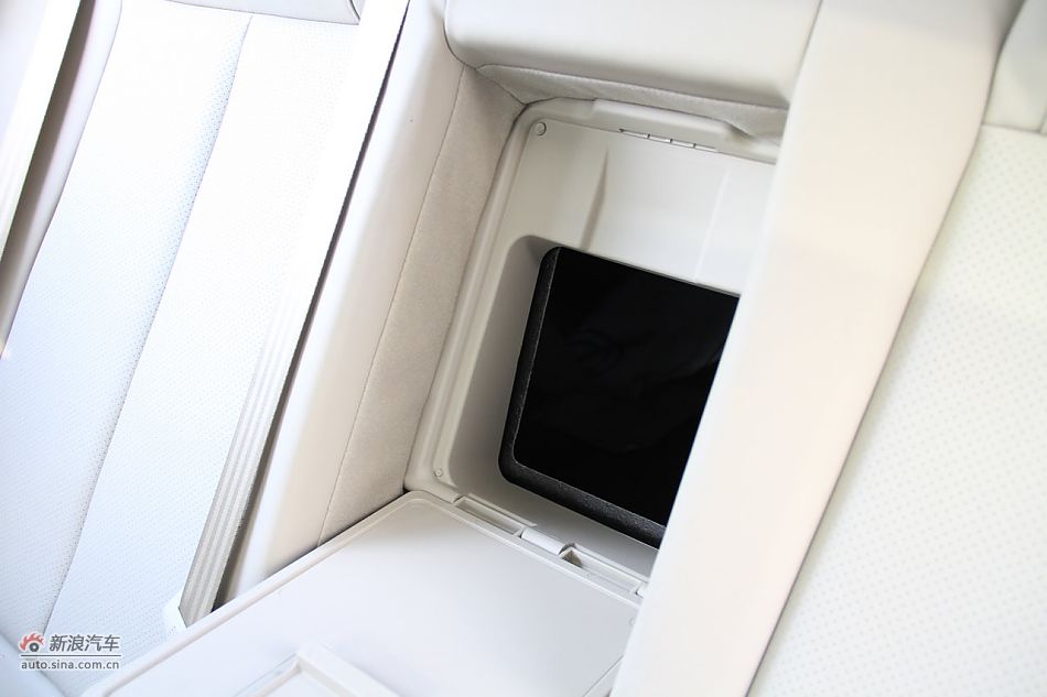 长安逸动到店实拍