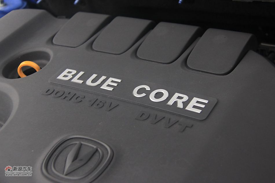 长安逸动1.6L手动挡