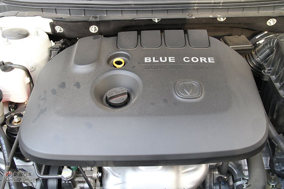 长安逸动到店实拍