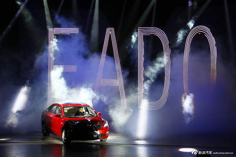 长安逸动上市现场